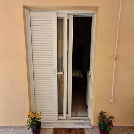 ελένης Apartment *